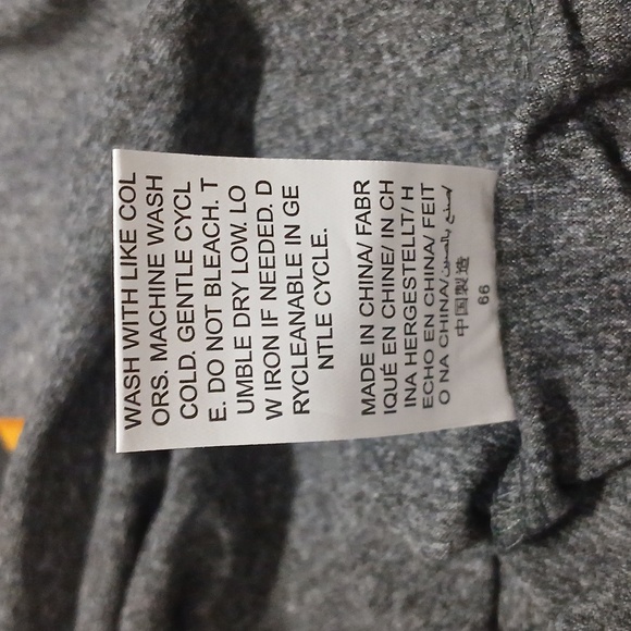 Ramen Cat Gray T-Shirt NWT - Picture 4 of 4